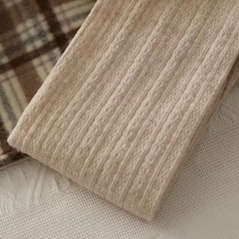 7PCDurable Autumn-Winter Ladies Thermal Knit Leggings with Comfortable Deep Grey Color