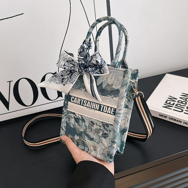 hot Free shipping designer bags for womens Shoulder Handbag fashion trend single shoulder diagonal cross small square bag