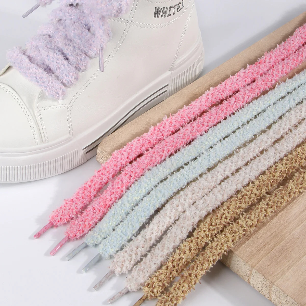 1 pair of fashionable plush shoelaces 1 cm wide flat Shoelaces for Shoes Sneaker laces Shoe accessories 100120140160 cm 251013