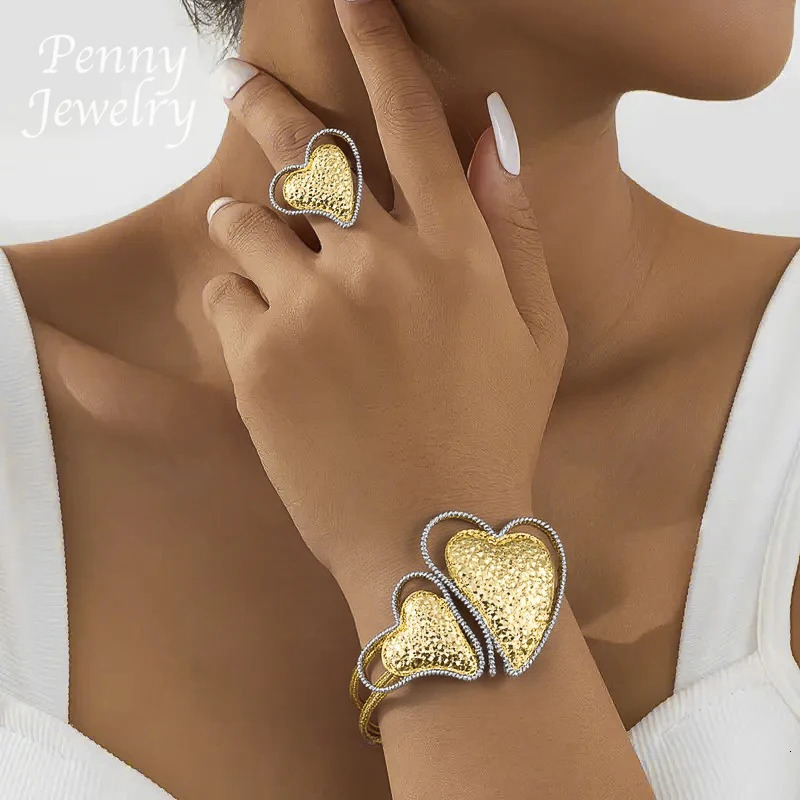 Heart Shaped Big Choker Gold Plated Jewelry Set Necklace Drop Earrings Bracelet Ring African Bridal Wedding Party Gifts 251016