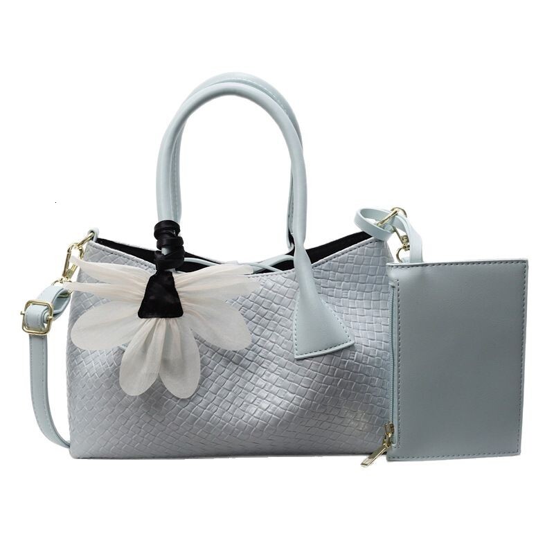 Luxury Brand Designer Bag Flower Pendant Shoulder Bag For Women 2025 Summer New Sheepskin Woven Basket Bag Fashion Versatile Trendy Tote Bag