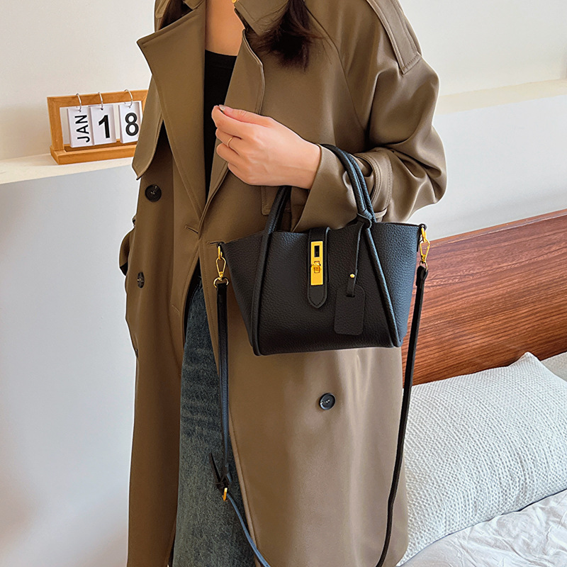 Free shipping designer Fashion Bags New high quality fashionable versatile single shoulder crossbody bag women Stylish Spiffy Compact Classic Appealin