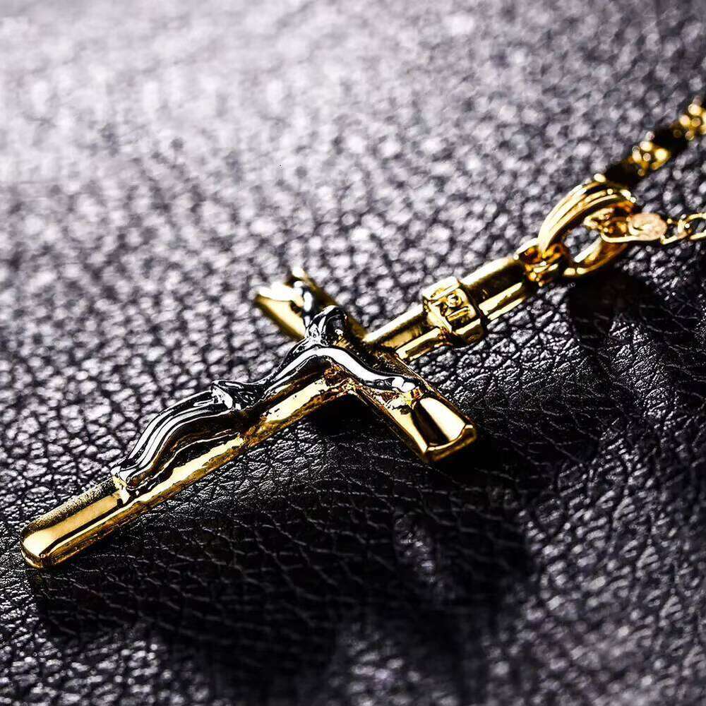 Hiphop Gold Plated Religious Jesus Pendant Jewelry Chain Men and Women Cross Necklace