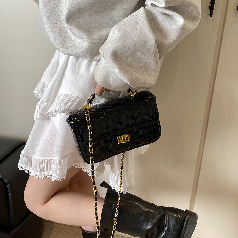 Luxury Brand Designer Bag Style Single Shoulder Bag High-End Quilted Chain Handbag Small Square Bag Light Luxury Niche Style Single Shoulder Crossbody
