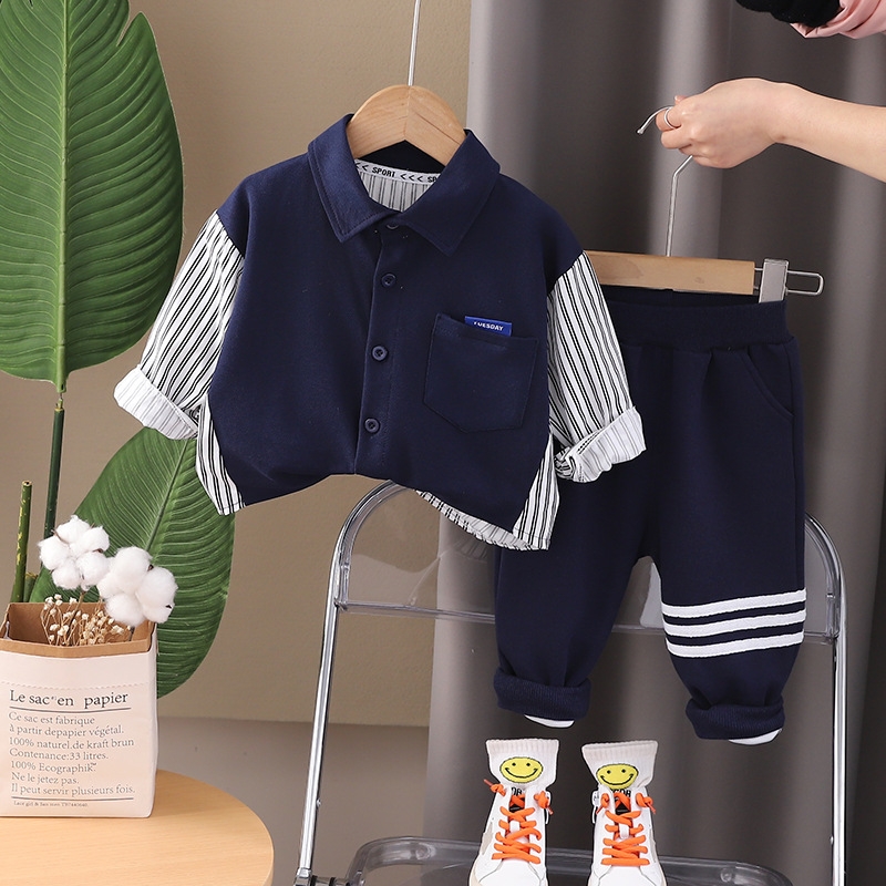 Children's clothing, boys' spring clothing, spliced vertical stripe shirt set, 2025 new style, small and medium-sized boys' sports, spr