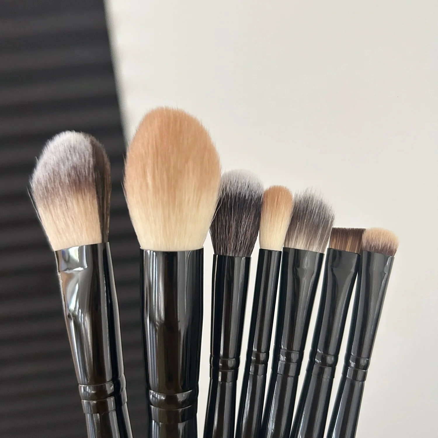 BKNikki Pro Artist Makeup Brush Set 7PCS Professional Face Powder Blush Eyeshadow Brow Liner Cosmetic Brushes 251015