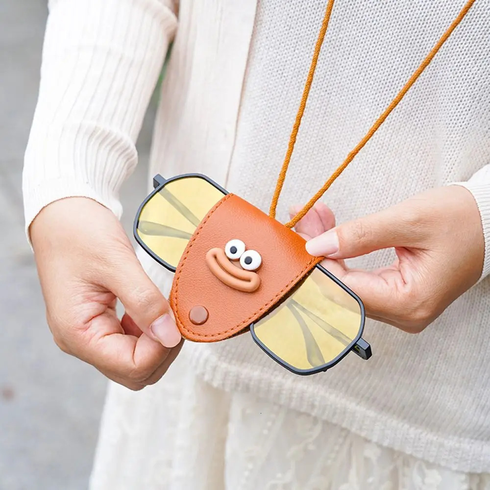 Durable Leather Eyeglasses Storage Bag Pendant Multifunction Storage Hanging Rope Glasses Clip Unisex Hanging Sunglasses 251016