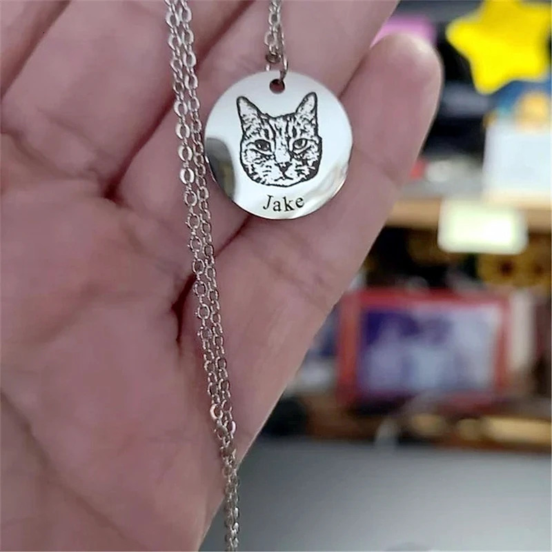 Personalized Pet Po Disc Necklace For Women Tiny Cat dog Name Pendant Necklaces Custom Animal 316L Stainless Steel Jewelry 251008