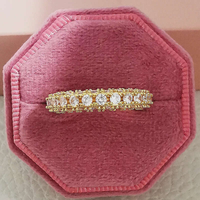 Hip Hop Ins Sparkling Wedding Rings Jewelry Sterling Sier Fill 3 Rows Pave White 5A Cubic Zircon Party Women Rose Gold Engagement Band Ring Gift