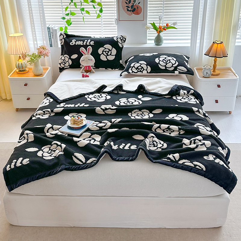Luxury friendly soft throw black and white camellia pattern multifunctional sleeping blanket suitable & for office/bedroom/travel full-size