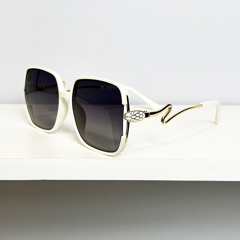 Luxury Brand Designer Jewelry White Snake Legend Sunglasses Casual Unique Style Mysterious Cobra Large Frame Sunglasses Trendy Women's Fashion Gl