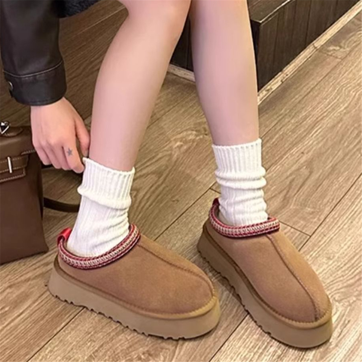 Free shipping designer Boots High quality fashionable thick heeled boots with high heels round headed knight high boots Cloudy