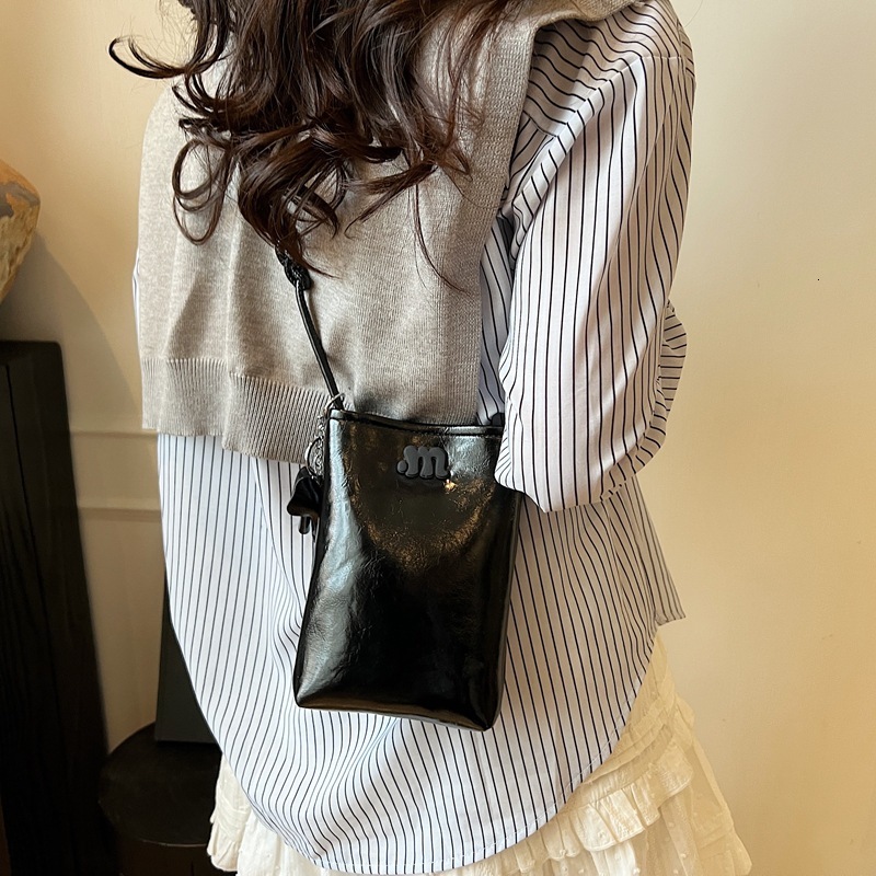 Luxury Brand Designer Bag Mini Small Bag For Women Summer 2025 New Fashion Trendy Crossbody Bag Super Popular Silver Small Square Bag