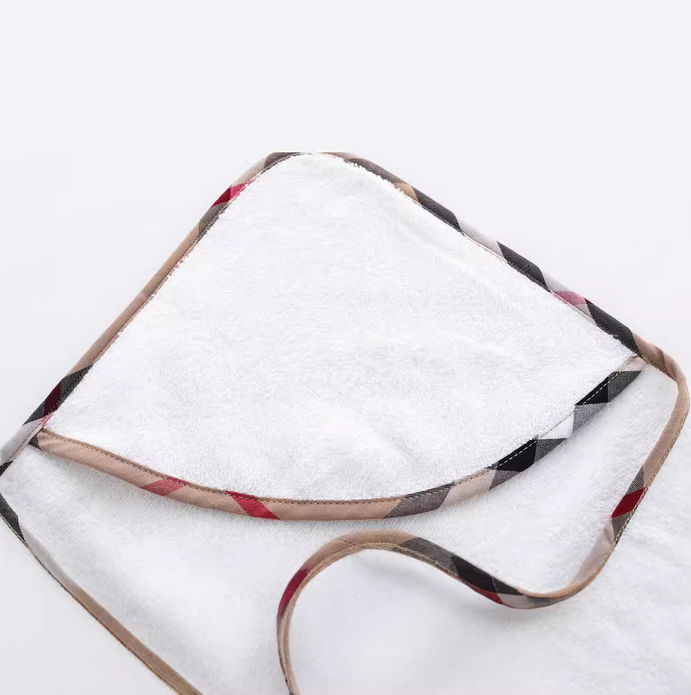 New summer style baby printed one-piece jumpsuit. It's a short-sleeved cotton romper with a round neck and shoulder buttons for babies.70*70