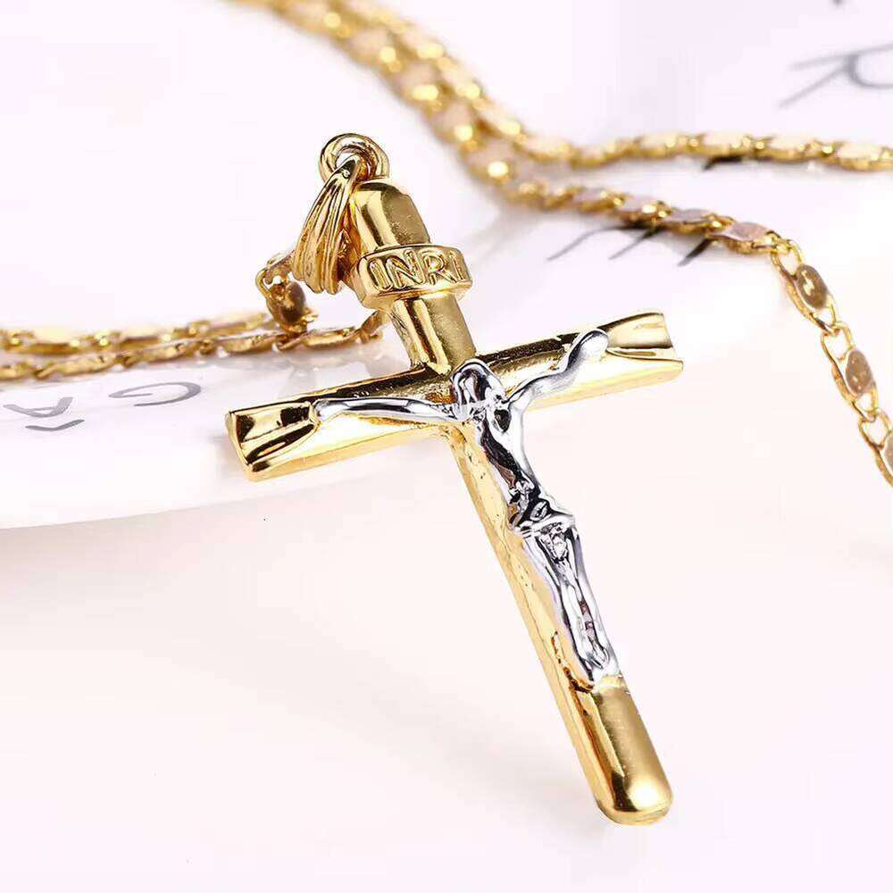 Hiphop Gold Plated Religious Jesus Pendant Jewelry Chain Men and Women Cross Necklace