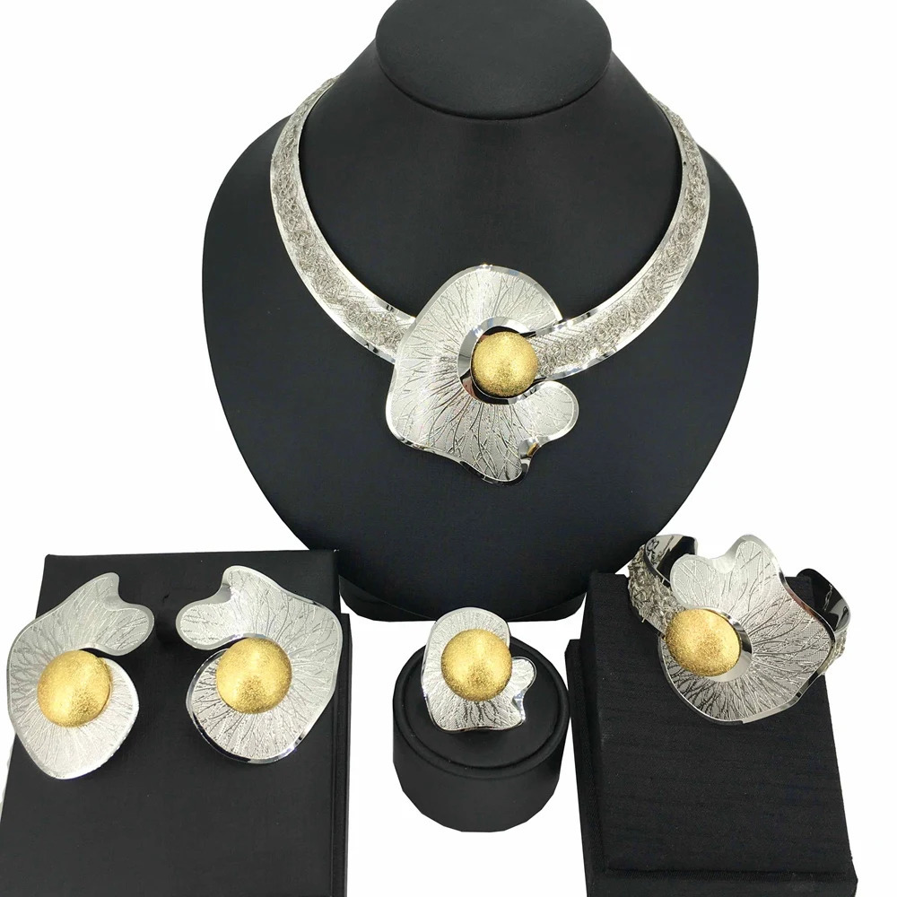 Fashion Dubai GoldPlated Jewelry Set Simple Style African Necklace All Copper Material Hollow Surround Jewelry FHK15529 251016