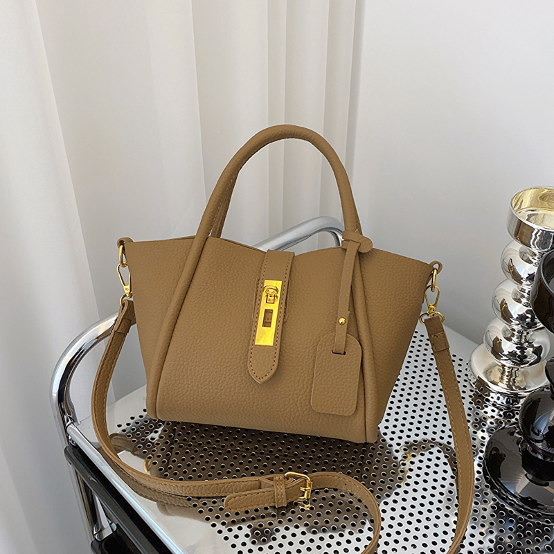 Free shipping designer Fashion Bags New high quality fashionable versatile single shoulder crossbody bag women Stylish Spiffy Compact Classic Appealin