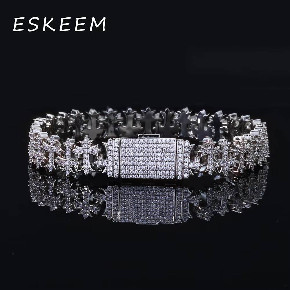 Eskeem Luxury Spring Buckle Bracelet for Women Men 8511mm Size Iced Out Cubic Zirconia Cross Design Bling Fine Jewelry
