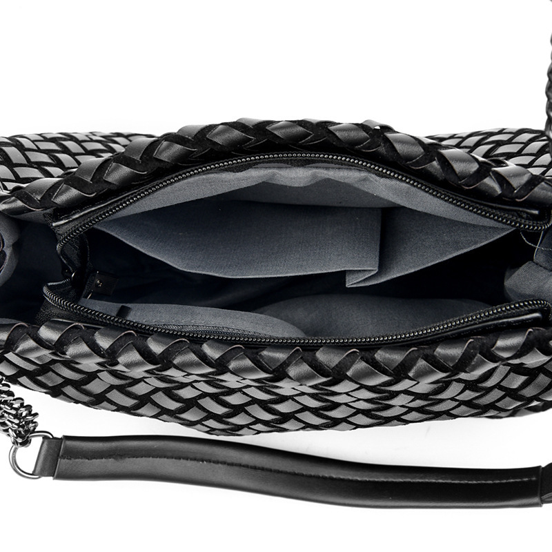 Luxury Brand Designer Bag High-Quality Texture Large Capacity Bag For Women 2025 New Shoulder Bag Stylish Texture Commuter Chain Tote Bag