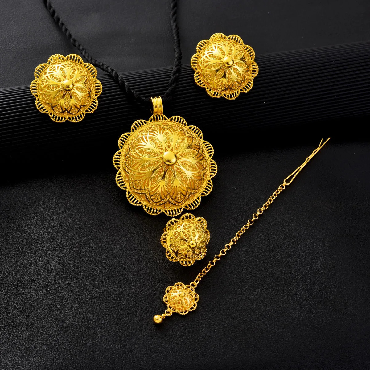 Dubai Arab Women Exquisite Jewelry Set Big Pendant Necklace Ring Earrings Head Chain African Bride Wedding Tradional Gift 251016