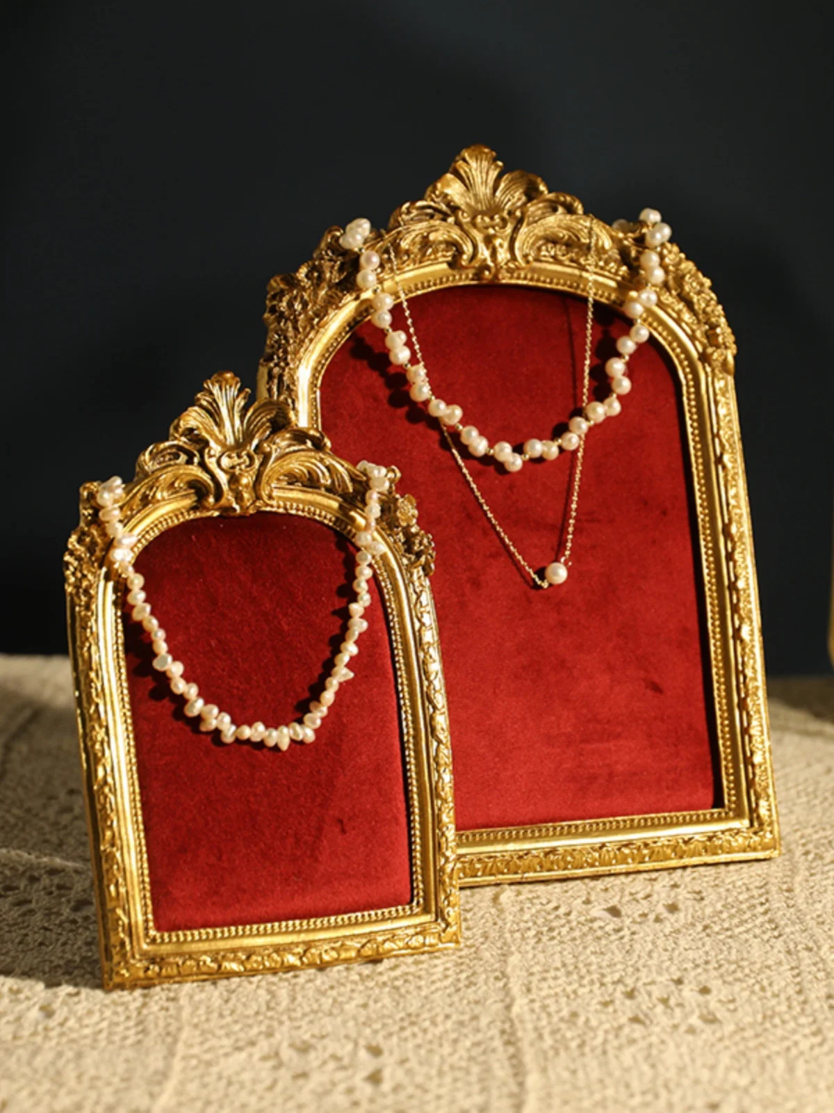 Retro Picture Frame Shape Jewelry Display Stand Earrings Necklace Organizer Rack Jewelry Counter Showcase Props 251016