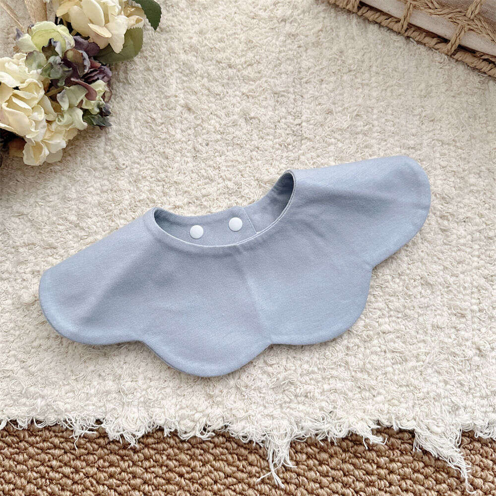 Double-Sided Pure Cotton Bibs Babies Girls And Boys Floral Design High Aesthetic Value Pink Color Suitable for Autumn Winter