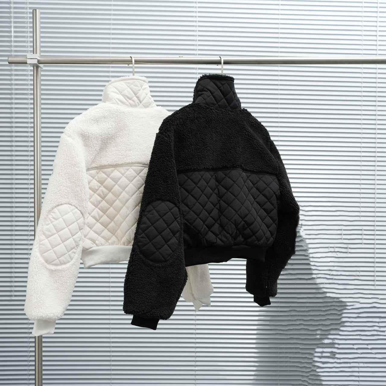 A*o Design Brand 25 Early Autumn New Style Granular Teddy Lambswool Splicing Jacket Selected environmentally friendly lambswool is elastic and not eas