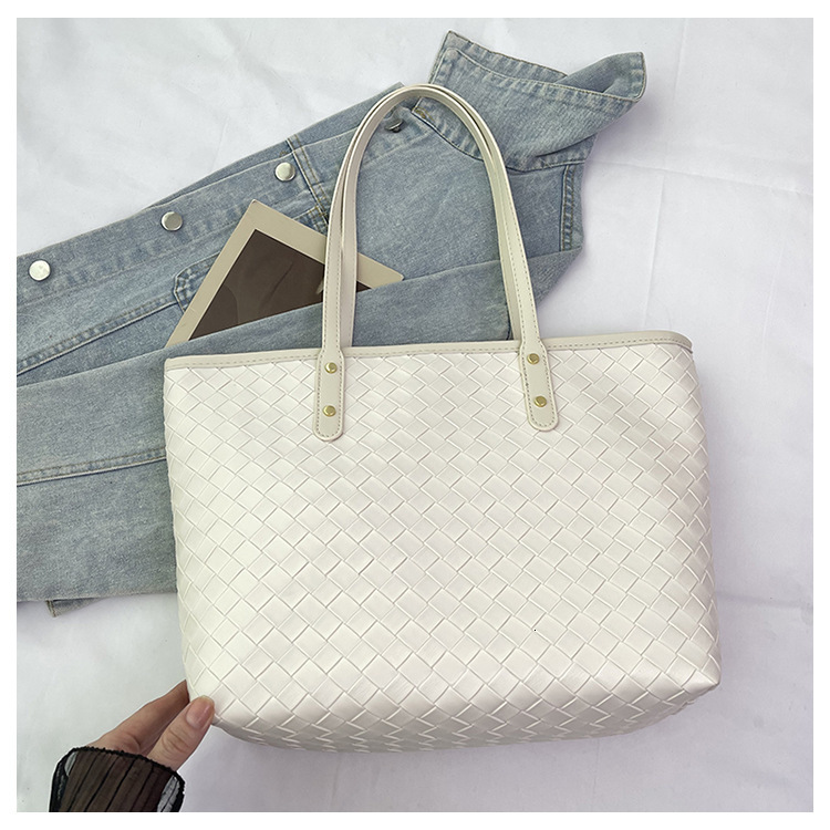 Luxury Brand Designer Bag This Year's Trendy Woven Bag For Women 2025 New Korean Version Simple Shoulder Bag Large Capacity Commuter Tote Bag