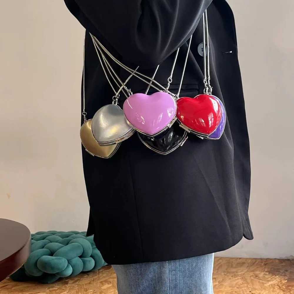 Heart Shape Mini Coin Purses Evening Party Cute Shoulder Bag Crossbody Bags Small Handbags Fashion Sliver Womens Ladies Luxury Z251018