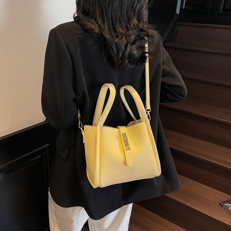 Luxury Brand Designer Bag Lychee Pattern Small Bag For Women 2025 New Fashion Trendy Casual Versatile Shoulder Bag Commuter Crossbody Bucket Bag