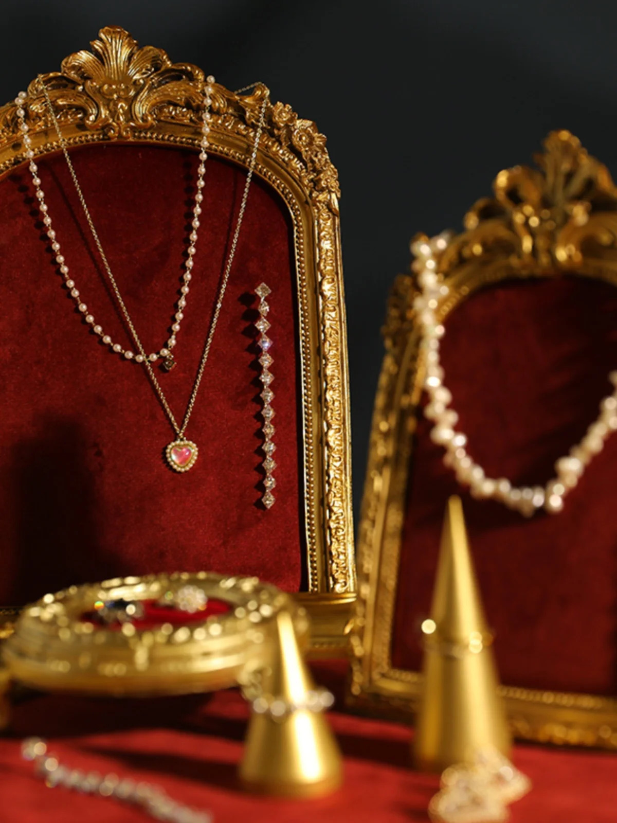 Retro Picture Frame Shape Jewelry Display Stand Earrings Necklace Organizer Rack Jewelry Counter Showcase Props 251016