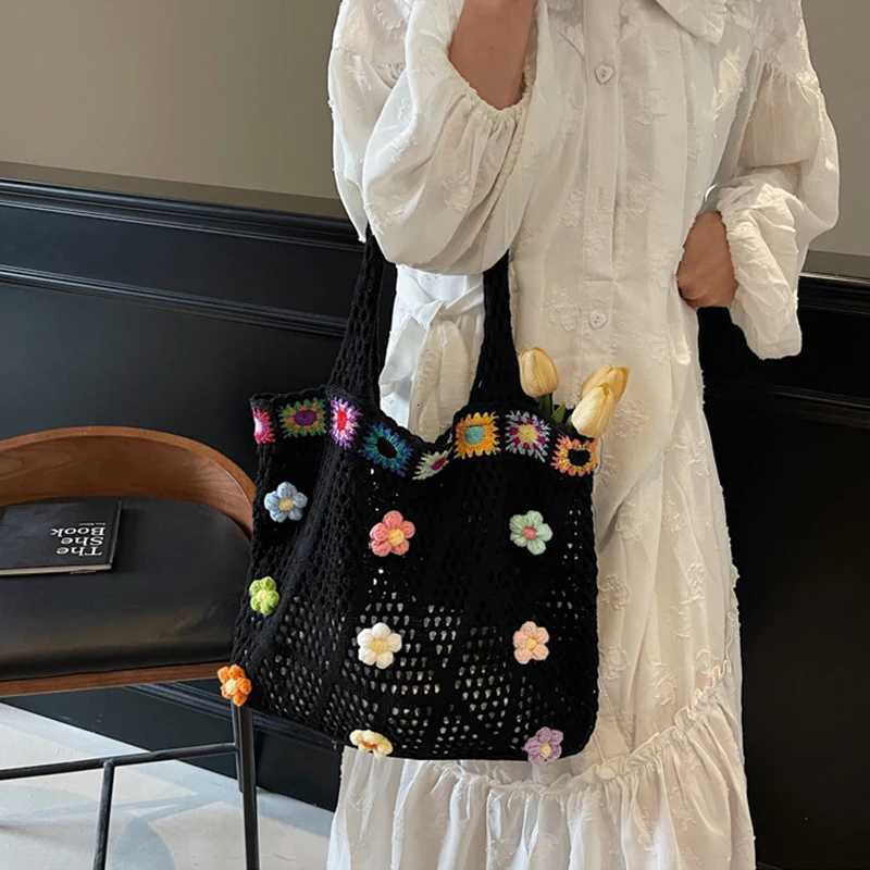 Women Knitting Out Crochet Flower Tote Bag Wear Lovely Woven Shoulder Bag Knit Shoulder Bag Seaside Trip Shopping Beach Bag Z251018