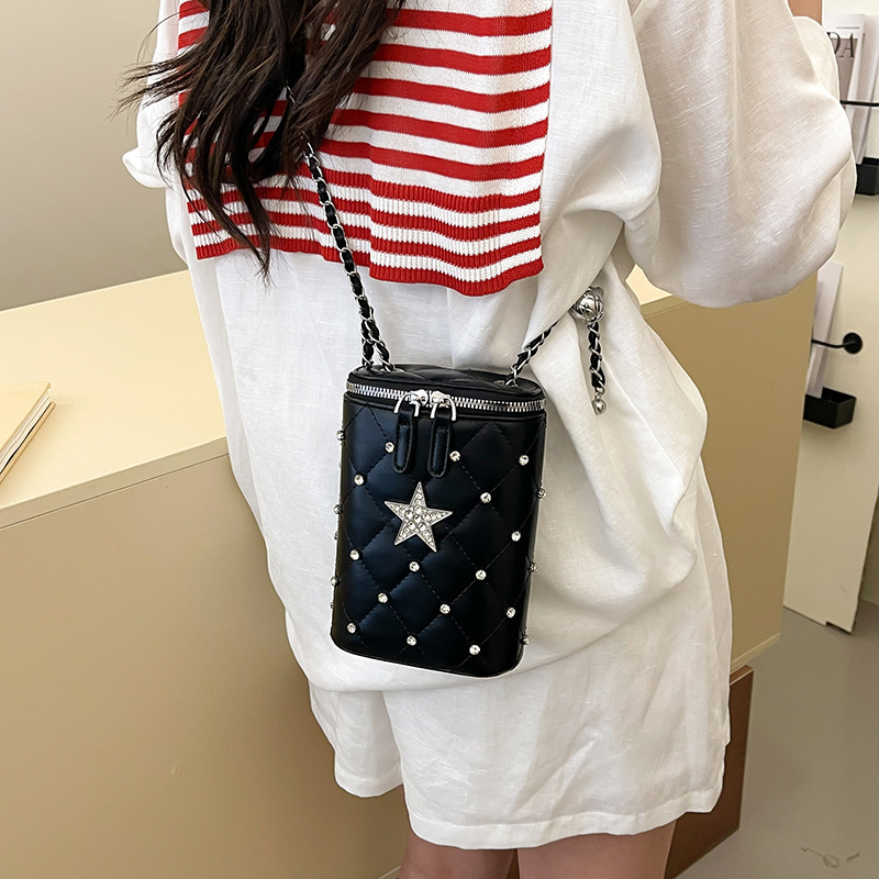Luxury Brand Designer Bag Quilted Embroidered Small Bag For Women 2025 New Summer Trend Versatile Chain Crossbody Bag Exquisite Mini Phone Bag