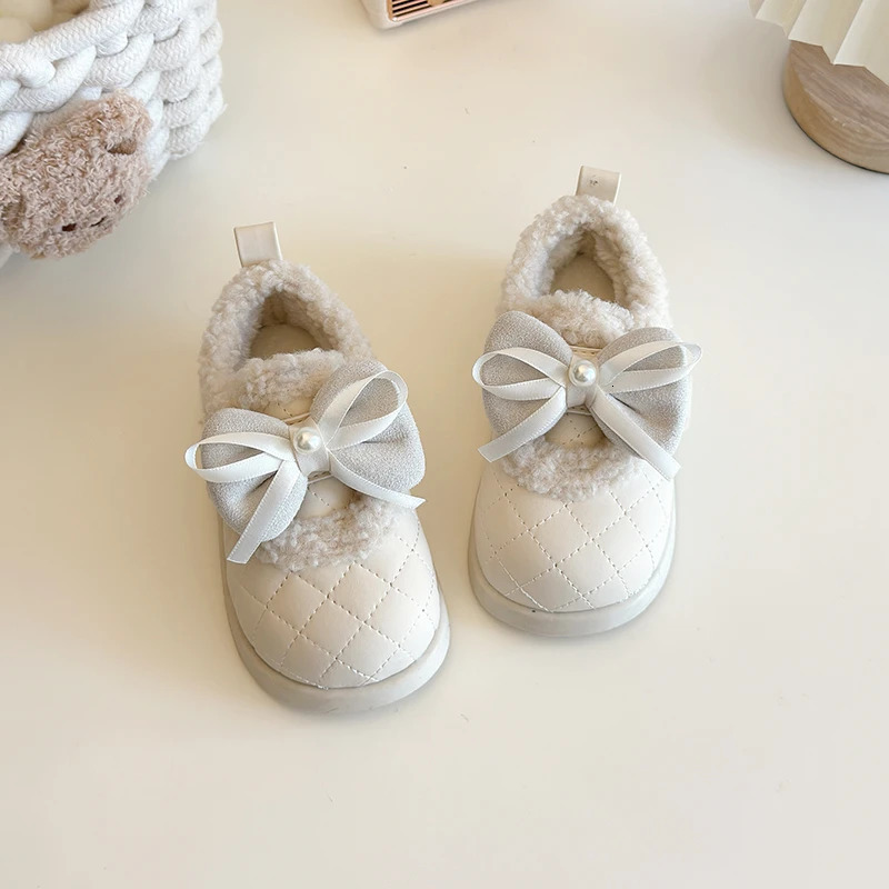 Outdoor Girls Winter Cotton Shoes Fashion Beige Kids Soft Bottom Princess Shoes Warm Causal Childrens Plush Shoes with Bowknot 251014