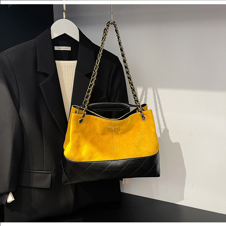 Luxury Brand Designer Bag Style Suede Chain Commuter Tote Bag For Women 2025 New Large Capacity Niche Single Shoulder Crossbody Bag
