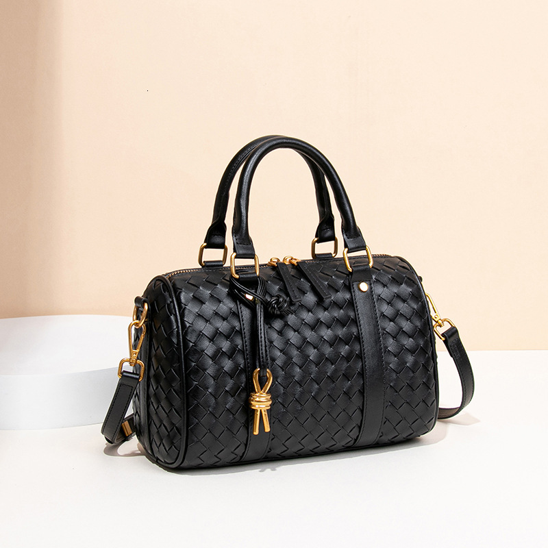 Spring Summer New Handheld Boston Woven Business Commuter Travel Bag Single Shoulder Crossbody Handbag