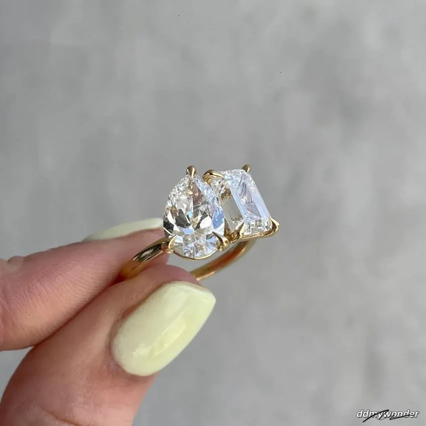 2025 Emerald And Pear Cut Graceful Dia Engagement 14K/ Yellow Gold Wedding Ring Toi Et Moi Style Ddmywonder