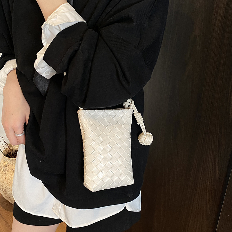 Luxury Brand Designer Bag Small Phone Bag For Women Summer 2025 New Simple Versatile Crossbody Bag Korean Style Internet Celebrity Phone Bag