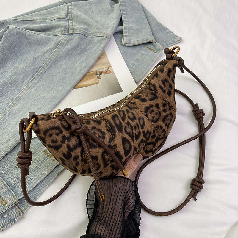 Designer Bags Trendy Niche Leopard Print for Women 2025 New Autumn Versatile Crossbody Dumpling Popular Horn Bag