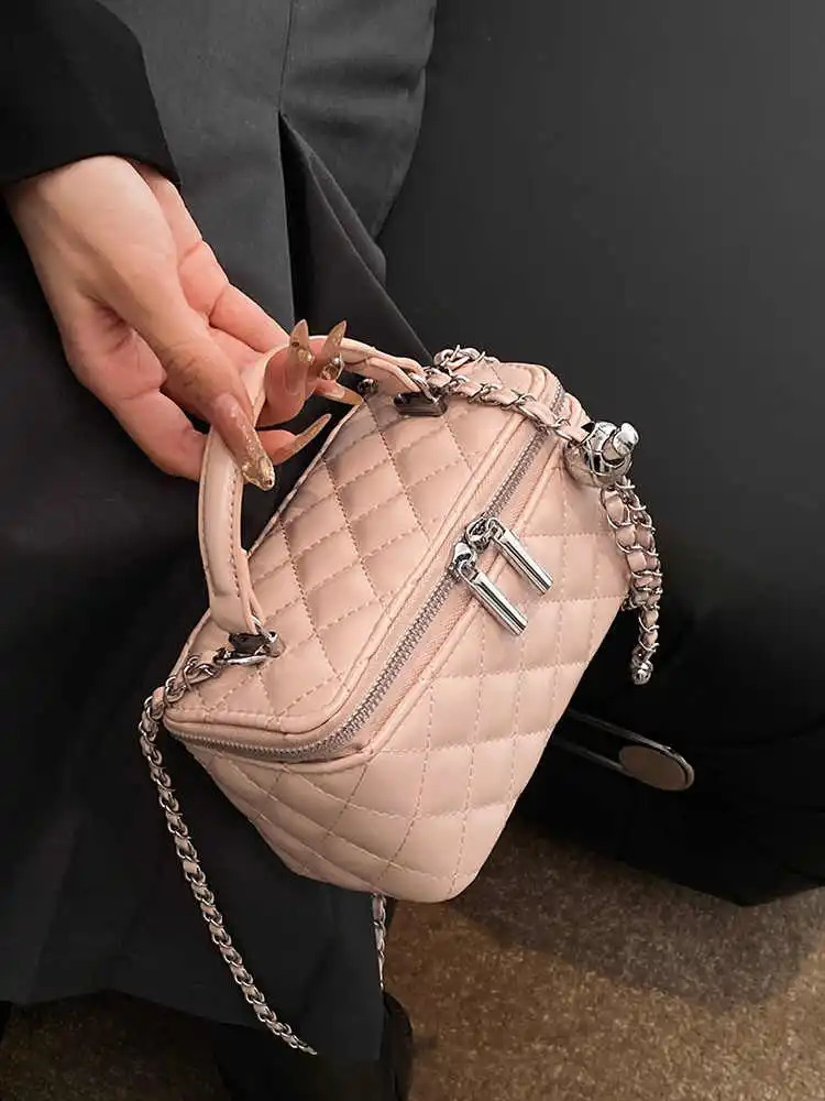 Box Shaped Sense Chain Crossbody Bag Womens PU Single Shoulder Bag Solid Color Leather Handheld Makeup Box Bag 251017