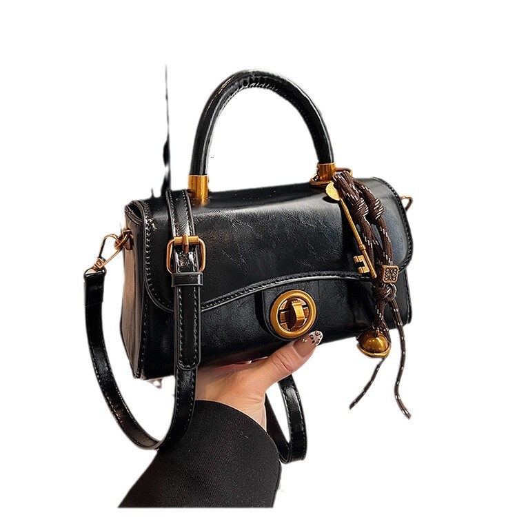 Luxury Brand Designer Bag Niche Handheld Melad Bag For Women 2022 Autumn Winter New Simple Small Square Bag Versatile Shoulder Crossbody Bag