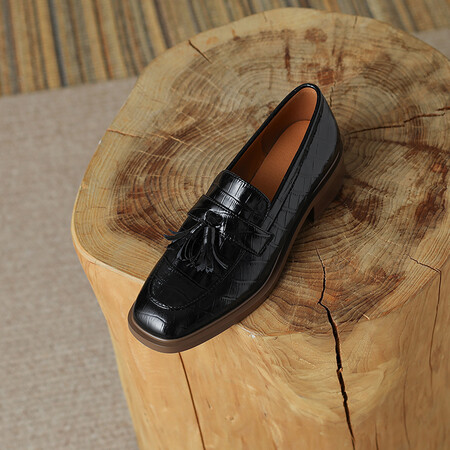 Genuine Leather Tassel Loafers Women's Soft Sole Slip-On Driving Shoes British Style Roman Flat Shoes