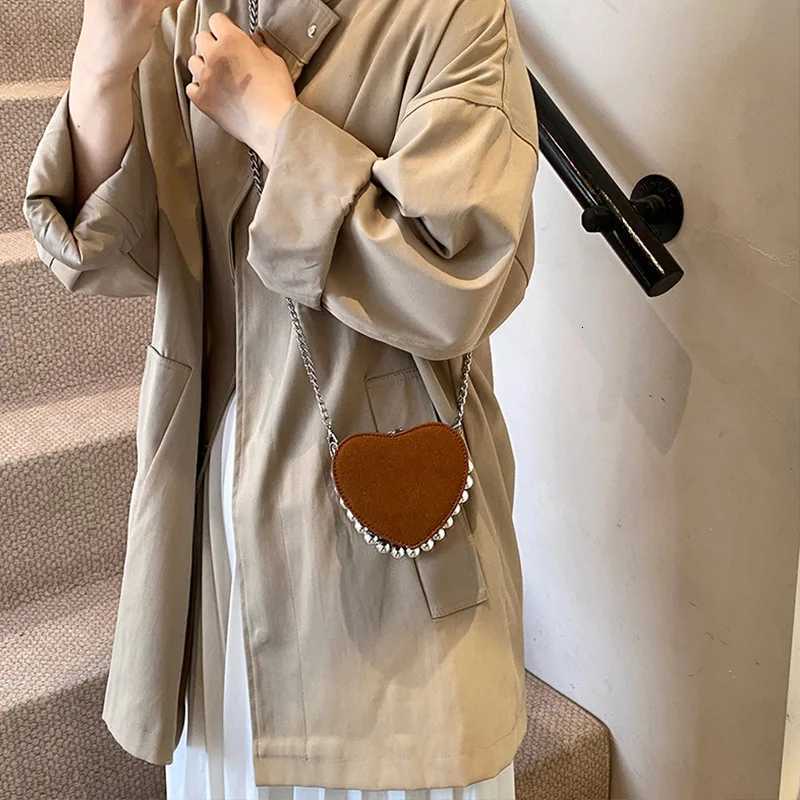 Heartshape Crossbody Shoulder Bags For Women Lipstick Bag PU Leather Mini Clutch Coin Purse Heart Niche Messenger Bags Z251018