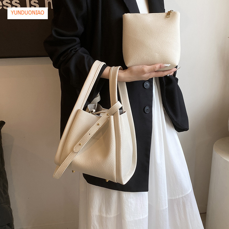 2025 Lychee patterned bucket bag women's shoulder bag luxury handbag new autumn and winter designer bag two-piece set women's crossbody bag