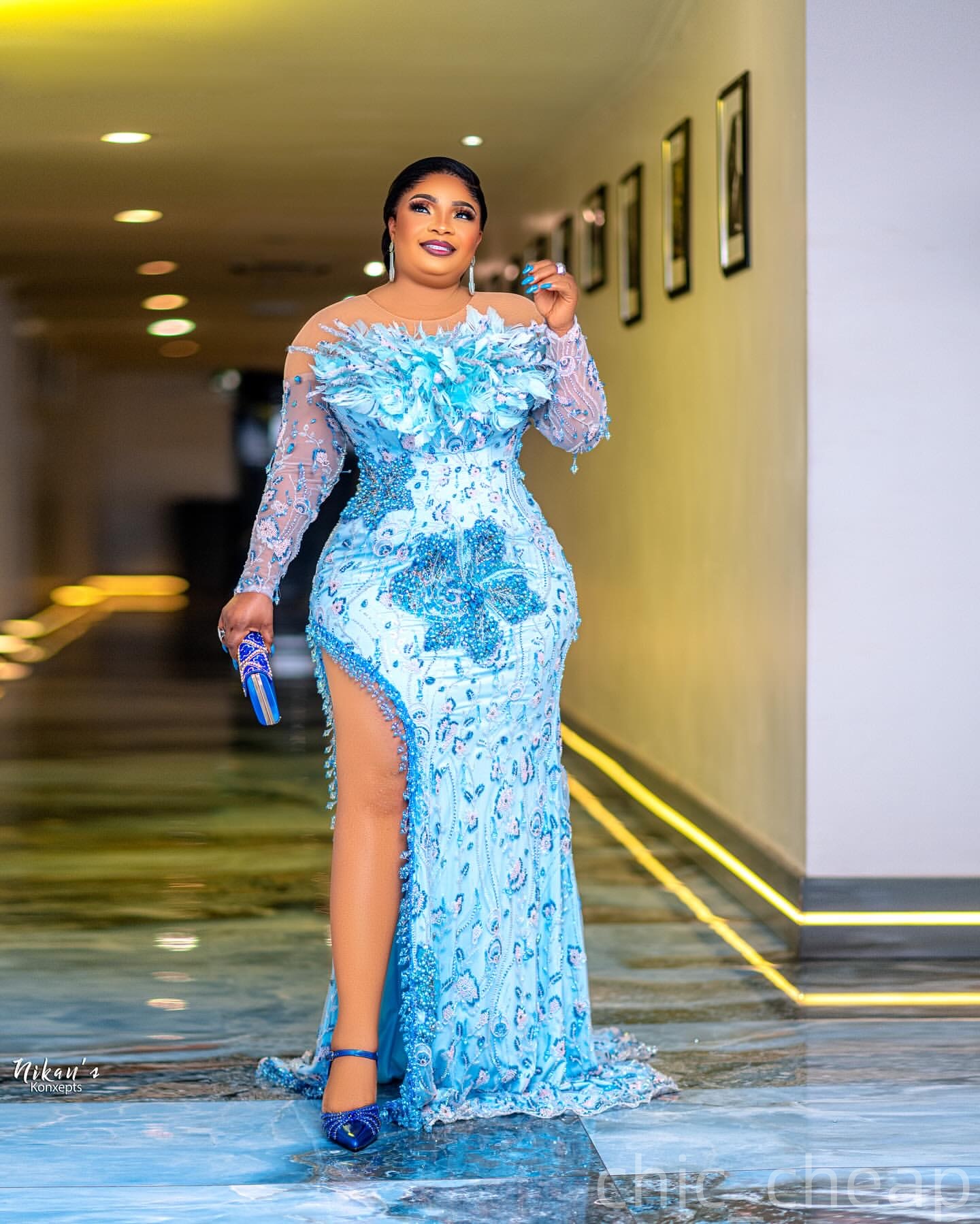 Mermaid Light Sky Blue Plus Size Prom Dresses 2025 Feather Crystals Sequined Evening Formal Party Second Birthday Engagement Gowns Dress For Special O