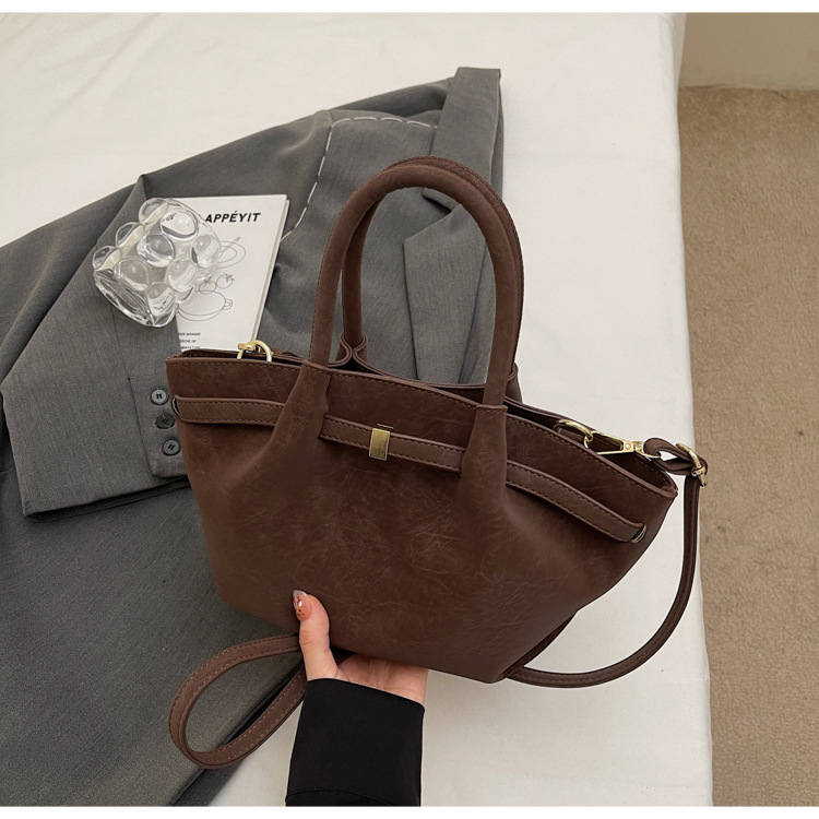 Luxury Brand Designer Bag Frosted Bag Women's New High-Grade Texture Bucket Bag Fashion Commuter Large Capacity Shoulder Crossbody Bag