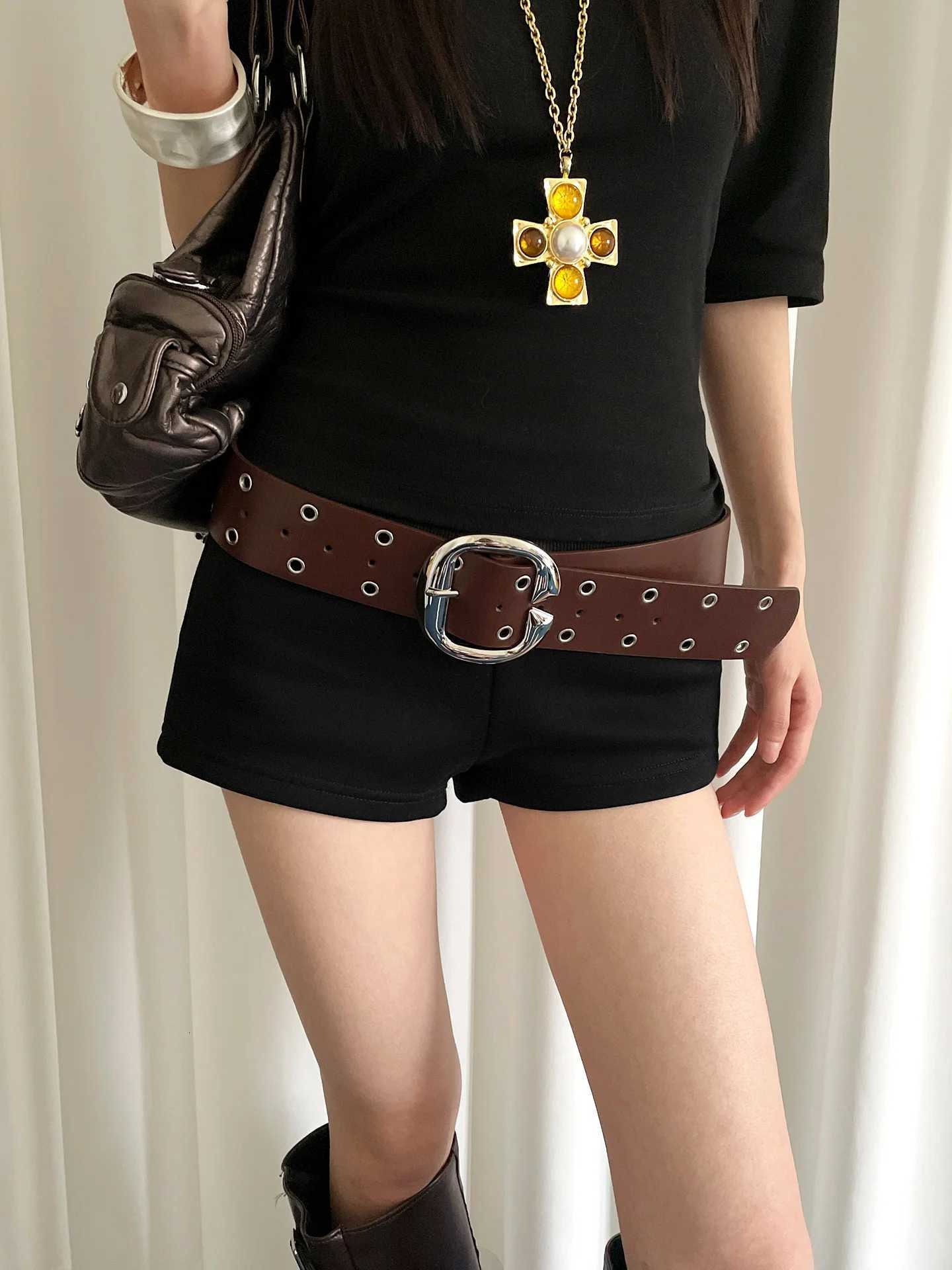 Heavy Industrial Punk Style DoubleRow Hole Decoration Wide Version Belt For Women A Niche And Versatile Leather Belt W251018