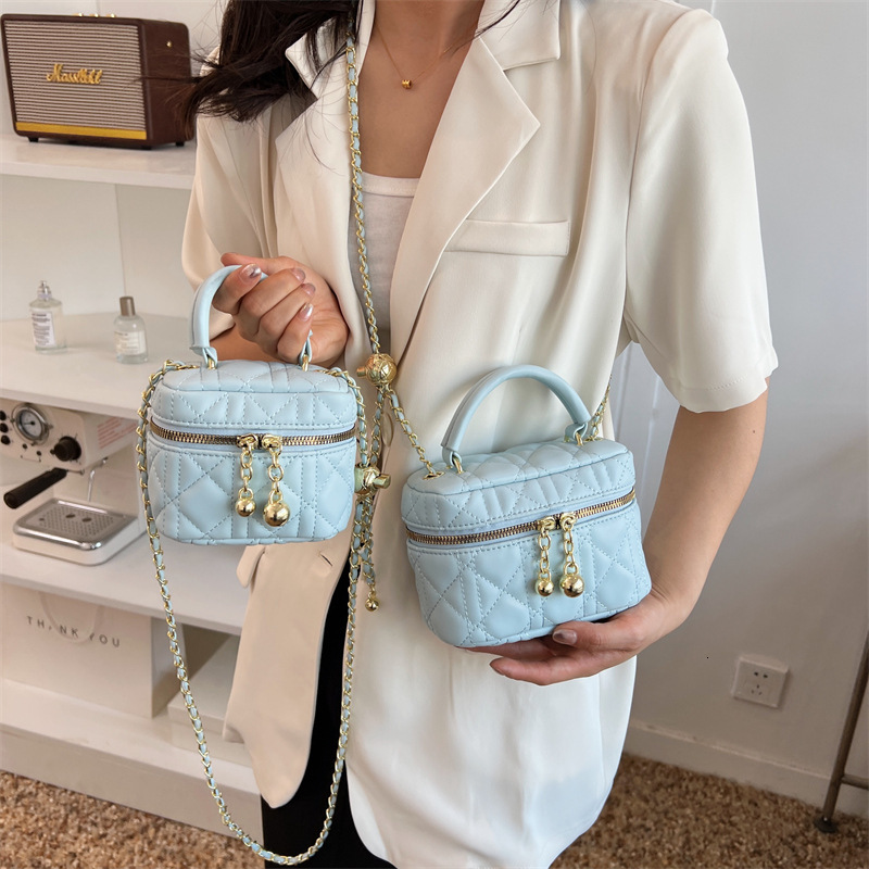 Luxury Brand Designer Bag Quilted Embroidery Small Bag For Women 2025 New Fashion Handheld Box Bag Summer Versatile Mini Chain Crossbody Bag