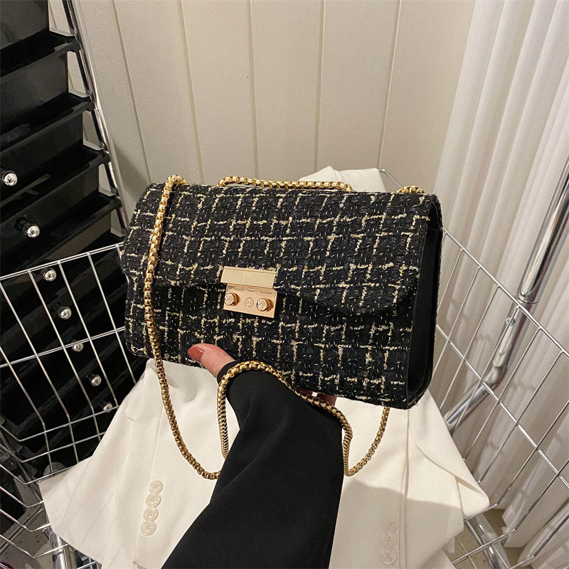 Luxury Brand Designer Bag 2025 New Trendy Casual Crossbody Bag For Women, Simple Casual Shoulder Bag, Trendy Small Square Bag For Women