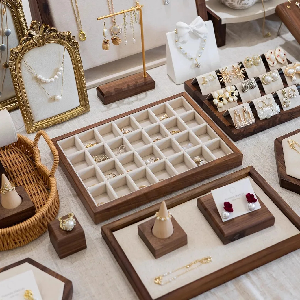 Vintage Po Frame Style Jewelry Display Stand Necklace Bust Earring Holder with Tray for Bracelets Rings Retro Showcase P 251016